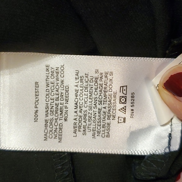 Express XS High Low Black Dress 🤩 100% polyster- lightweight & flowy design - Picture 11 of 11